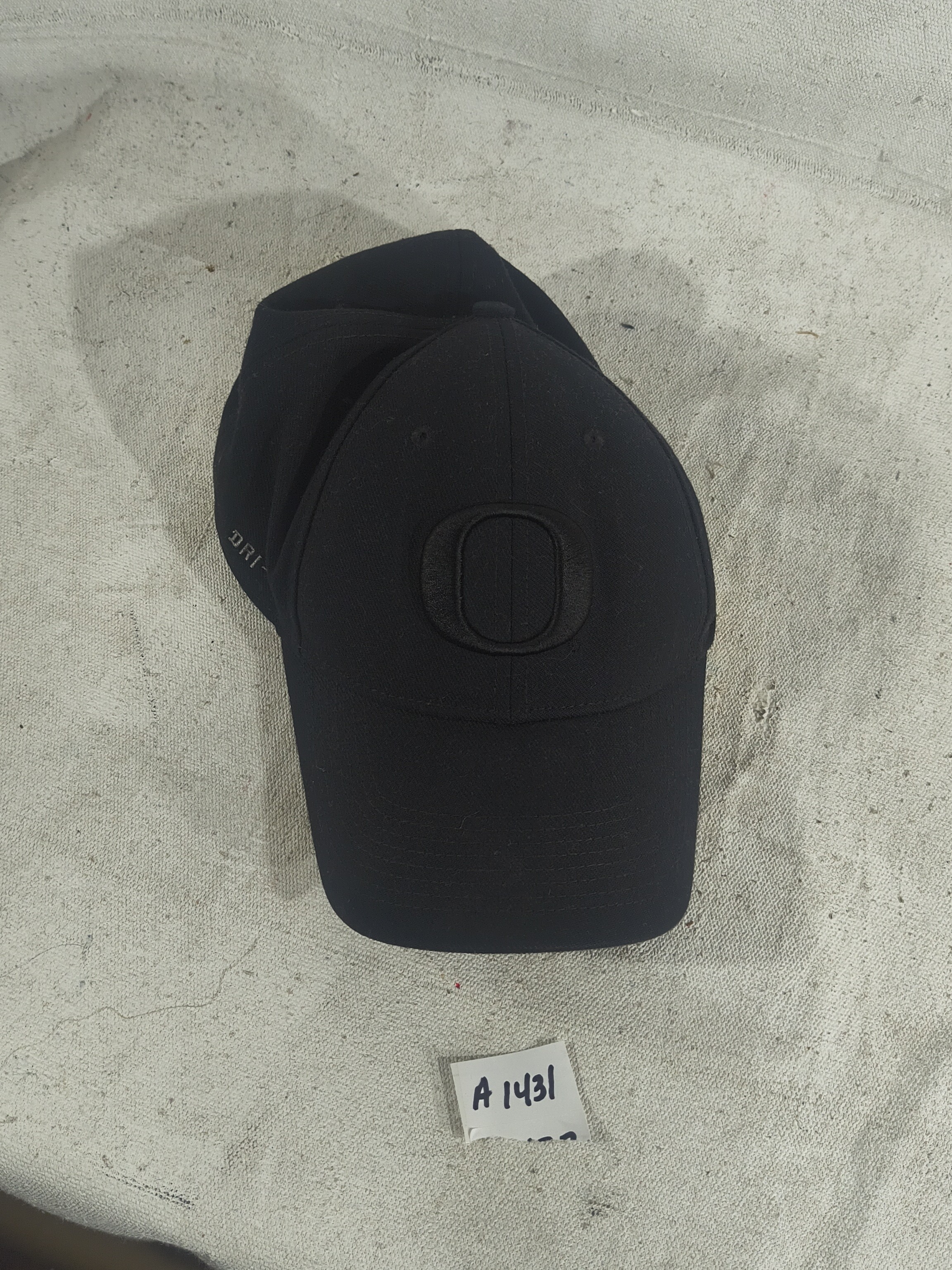 Oregon Ducks Nike Black Baseball Adjustable Cap With Embroidered 'O' Logo